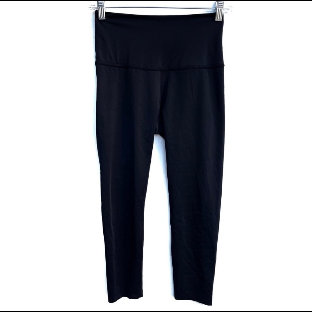 Beyond Yoga Black High Waist Cropped Capri Leggings Size S